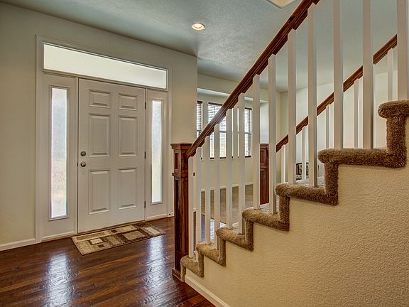 Go enjoy the Neighborhood