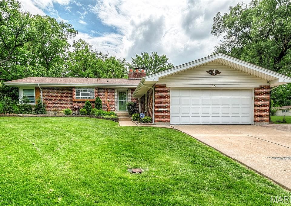 1st image of 26 Rolling Hills Dr