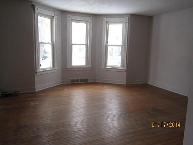 2nd image of 130 Mettler St