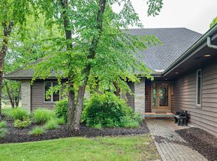 W284N5011 Roosevelts Quay, Pewaukee, WI 53072