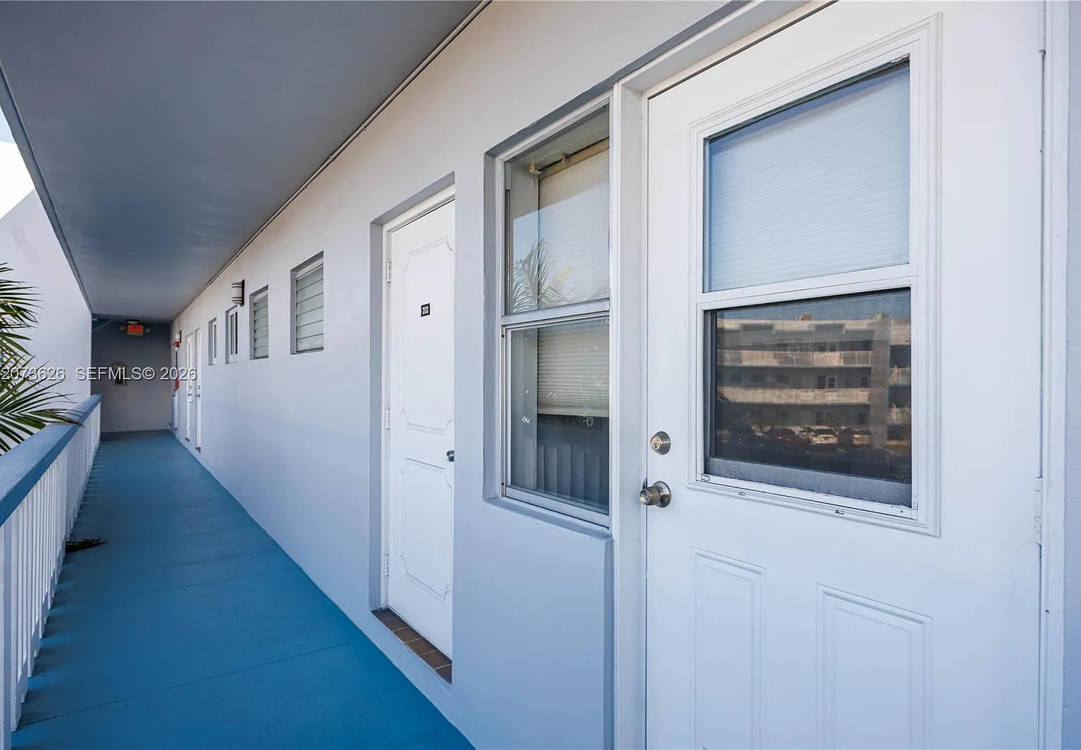 Sheridan Lakes Condo Apts — Photo 3
