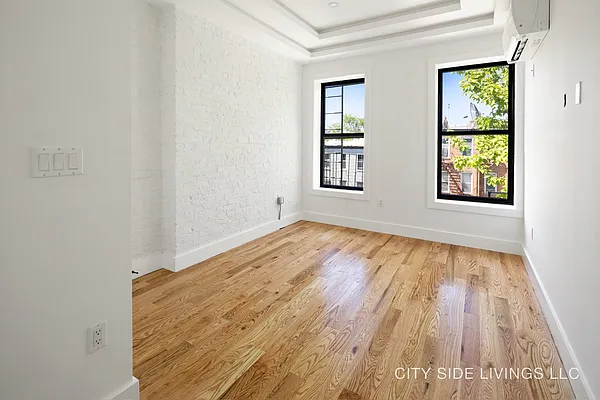 Rented by Artur Gutman, LREB | media 7