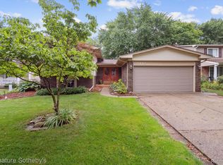 6142 Wedgewood Rd, Canton, MI 48187