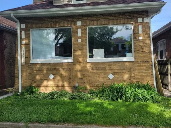 9434 S Calumet Ave, Chicago, IL 60619