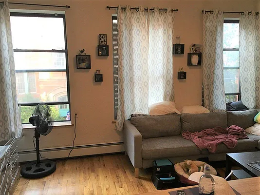 Rented by Jeffrey Mosczyc, LREB | media 11