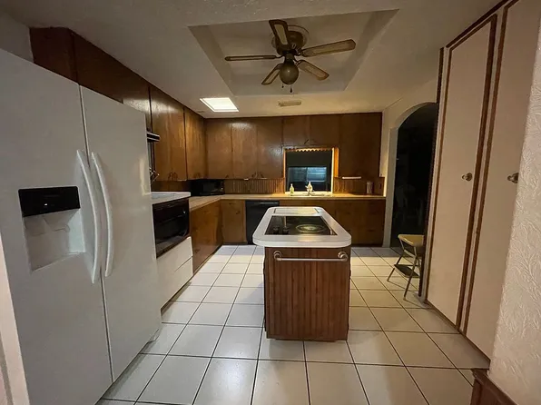 7518 Magnolia St, Houston, TX 77023