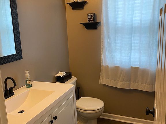 5th image of 1540 Aurelia Dr