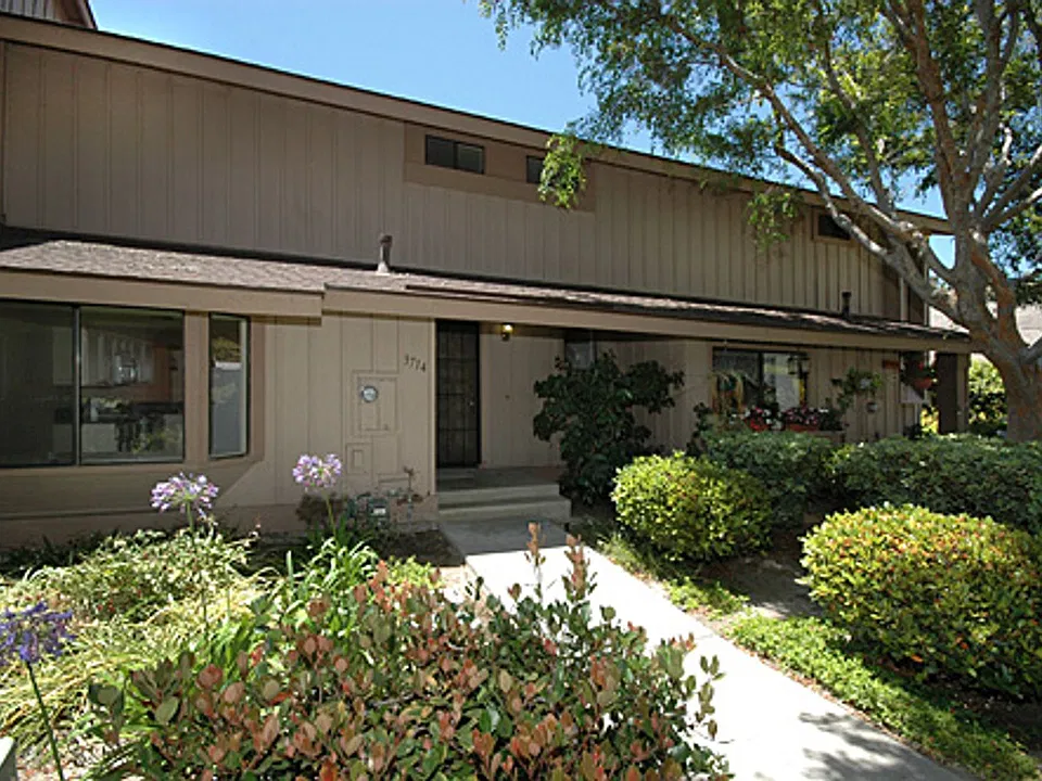 3714 Harvard Dr