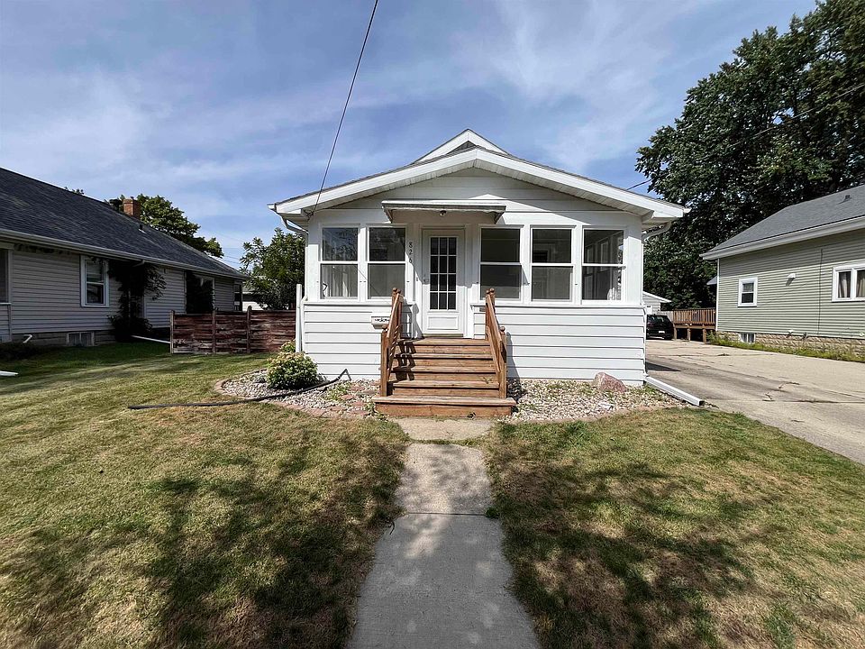 1st image of 826 W Summer St