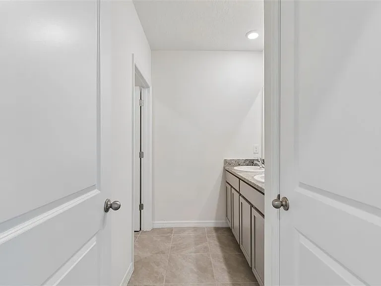 8454 Ender Hills Dr — Photo 52