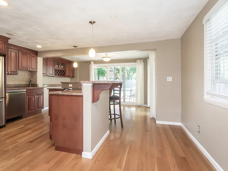 32 Hamilton Rd — Photo 14