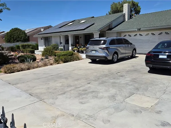 14262 La Mesa Rd, Victorville, CA 92392