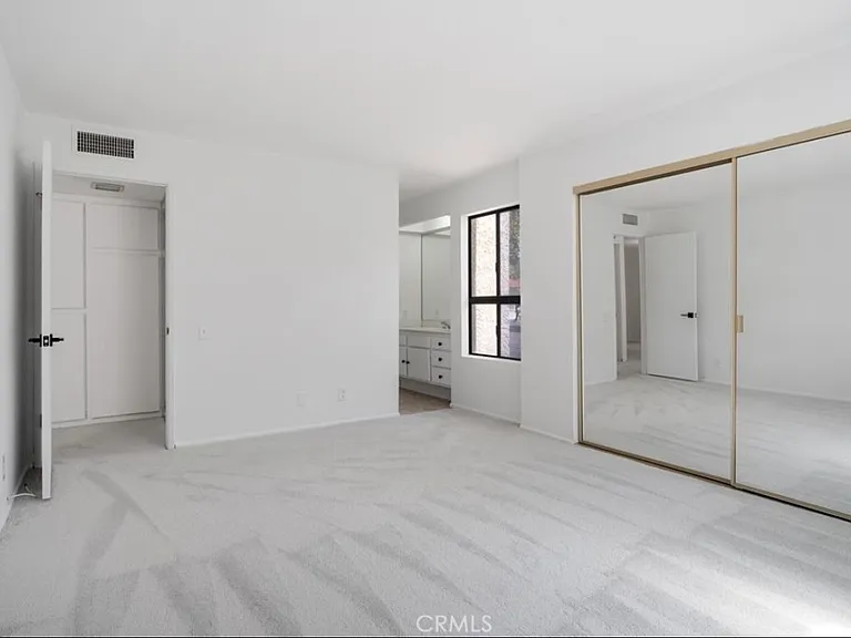 2240 S Palm Canyon Dr #20 — Photo 6