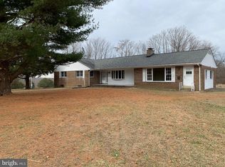 117 Hillsdale Dr, Fredericksburg, VA 22405