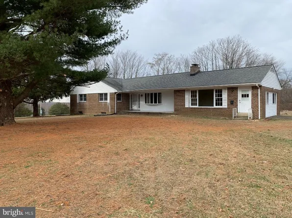 117 Hillsdale Dr, Fredericksburg, VA 22405