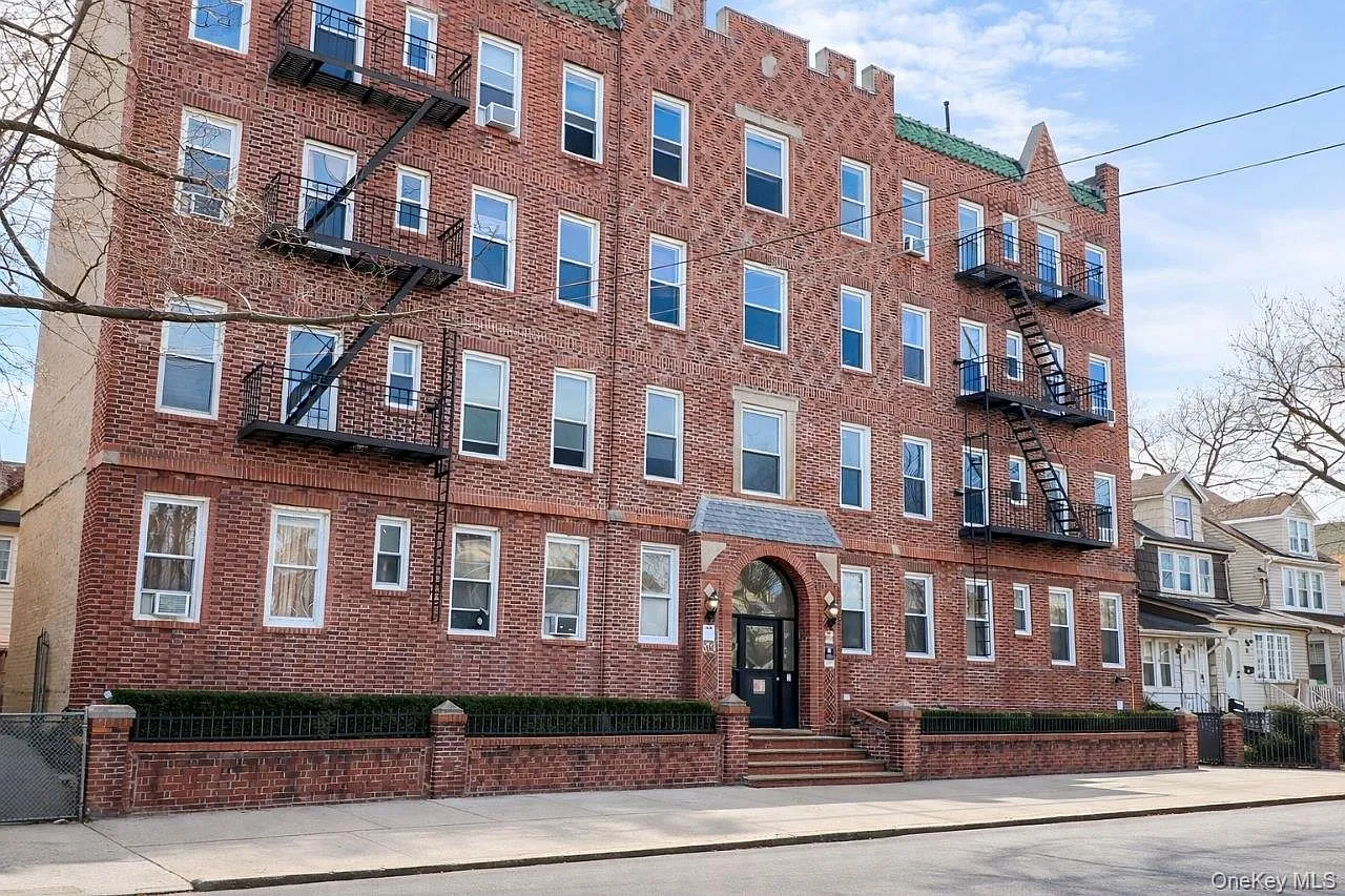 109-18 Lefferts Boulevard #A3 photo 1