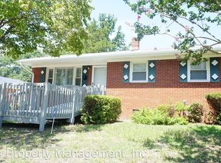 128 Peace St, Fayetteville, NC 28301