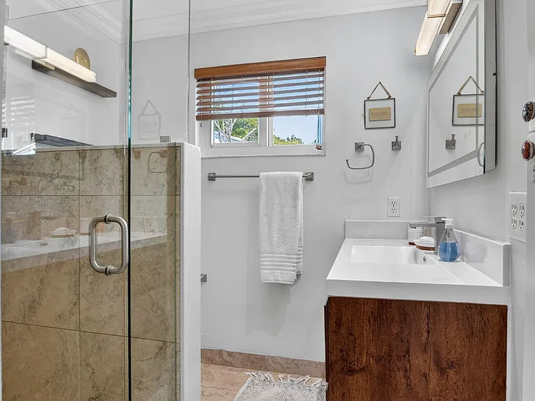 424 SW 7th Way — Photo 30