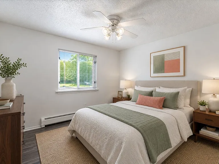 Creek Hill Apartment Homes — Photo 16