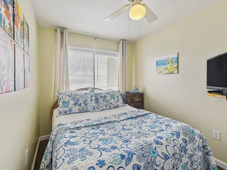 1709 S Ocean Blvd — Photo 9