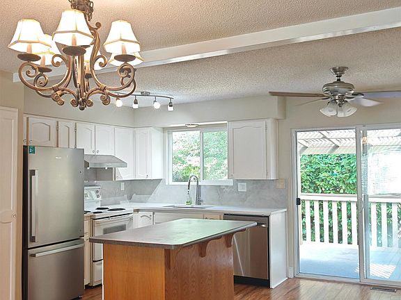2nd image of 2607 Wildwood Dr
