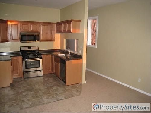 5th image of 433-37 S 36th St