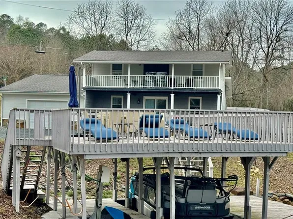 103 Curran Point Dr, Norwood, NC 28128