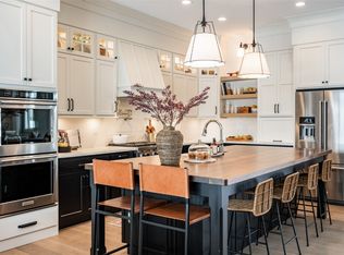 3014 Forest Ridge Dr NE, Swisher, IA 52338