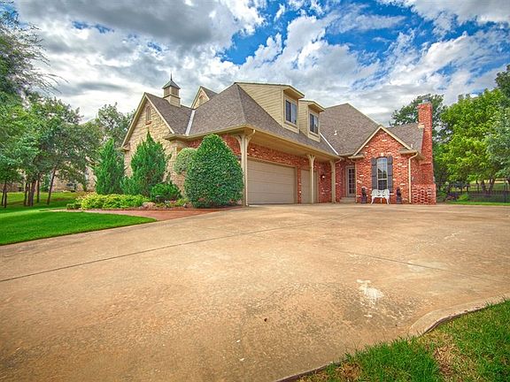 3rd image of 3217 Cumberland Dr