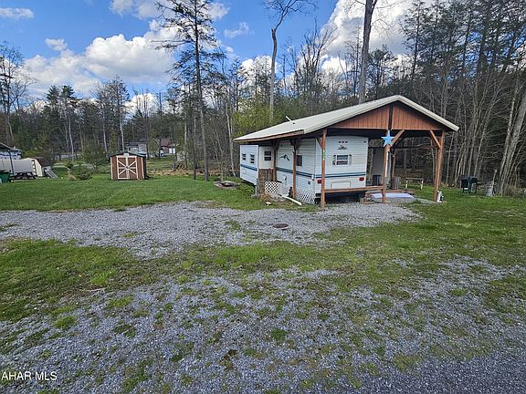 4th image of 113 Mistletoe Rd