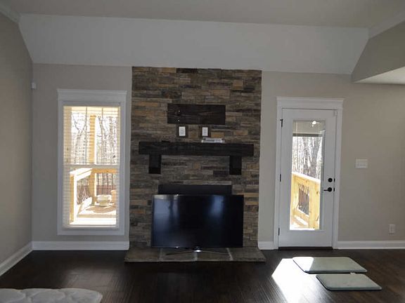 5th image of 1062 Harrison Way