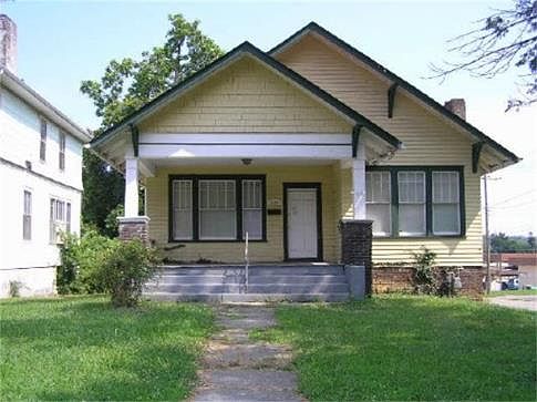 1st image of 3100 E 5th Ave