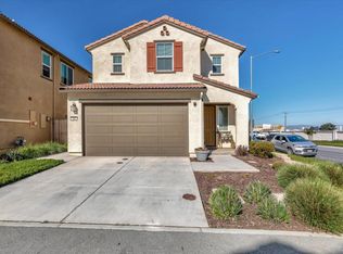 400 Swallow Ln, Hollister, CA 95023