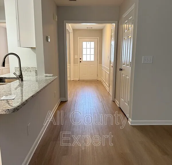 4318 Shillham Ct — Photo 12