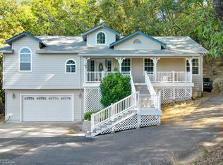 12140 Crescent Dr, Grass Valley, CA 95945