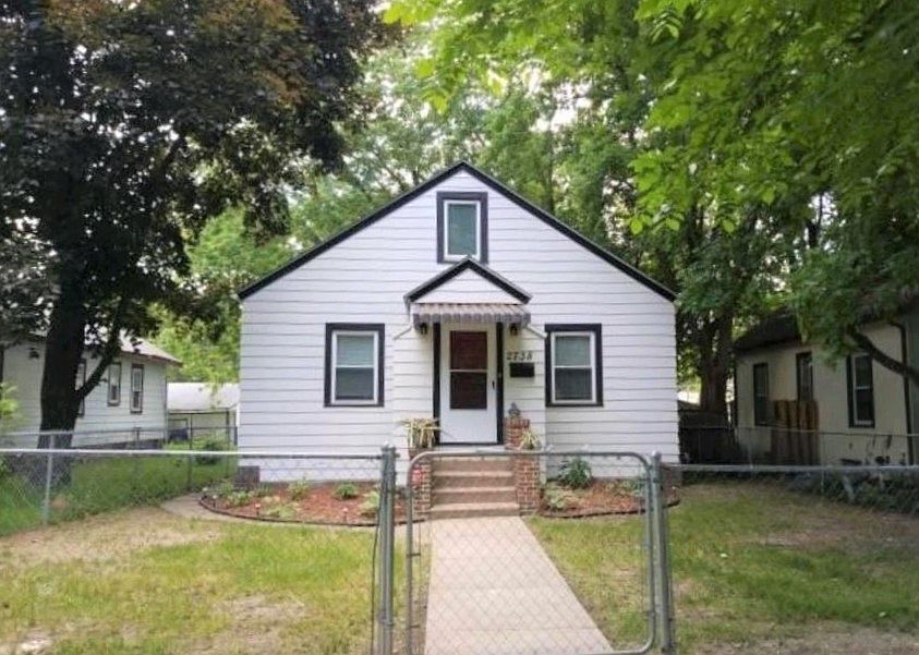 1st image of 2738 Russell Ave N