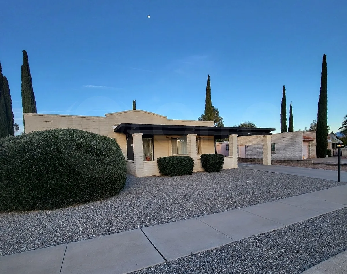 2 bed, 2.0 bath, 1103 sqft, $1,449 — Photo 2
