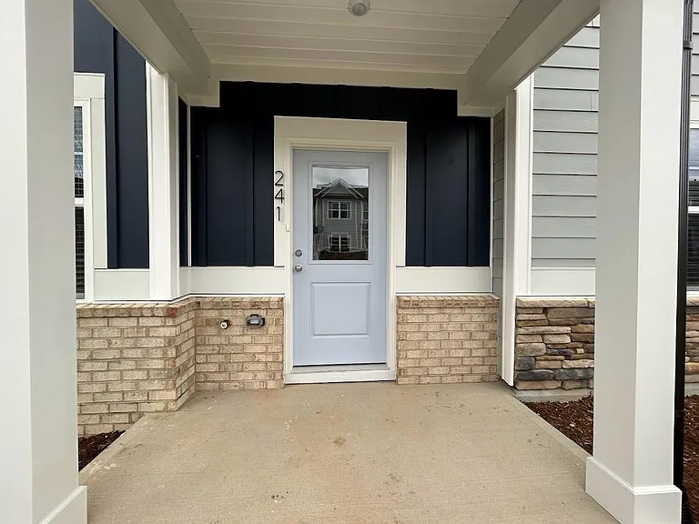 241 Ribbon Rail St — Photo 5