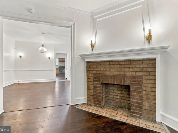 6421 Chew Ave, Philadelphia, PA 19119
