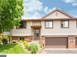 5580 Donegal Dr, Shoreview, MN 55126