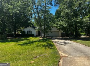 105 Pear Tree Ct, Eatonton, GA 31024