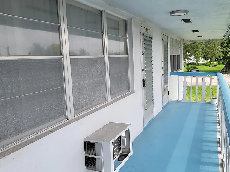 375 Camden Dr #P — Photo 13