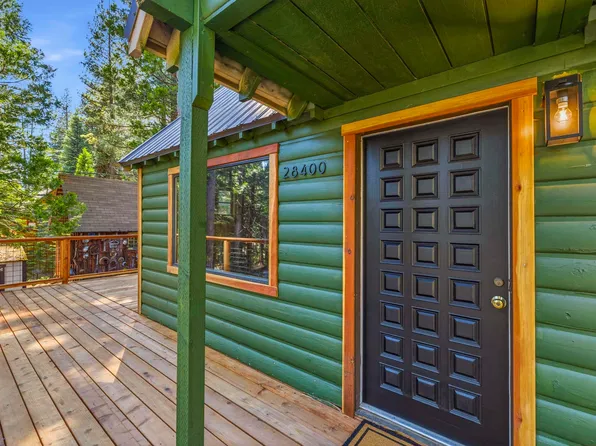 28400 River Dr, Strawberry, CA 95375