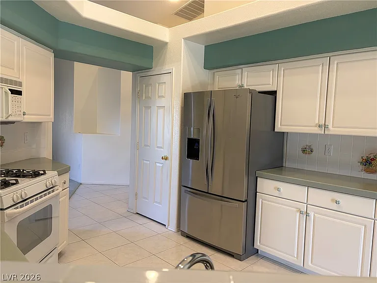 5708 Owl Butte Ct — Photo 13
