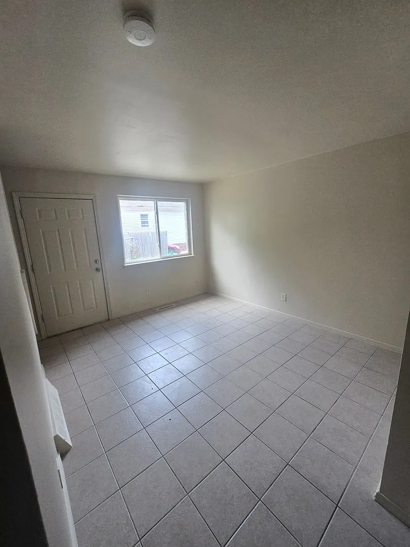 1304 Braley — Photo 2