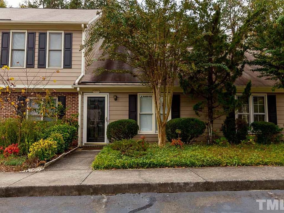 1st image of 65 Crystal Oaks Ct