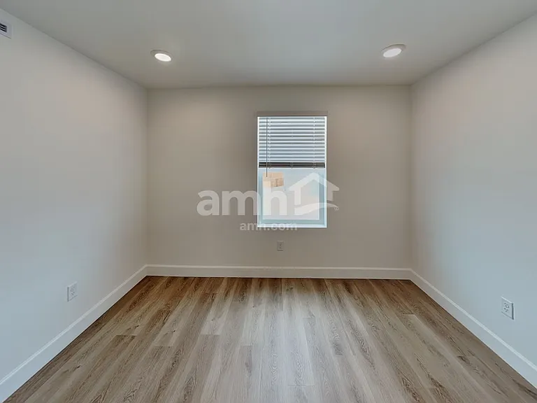 10021 Atchinson Ct — Photo 11