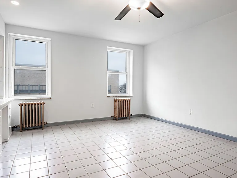 1327 Snyder Ave #2 — Photo 10