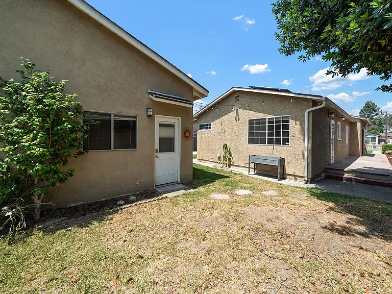 9310 Danby Ave — Photo 27