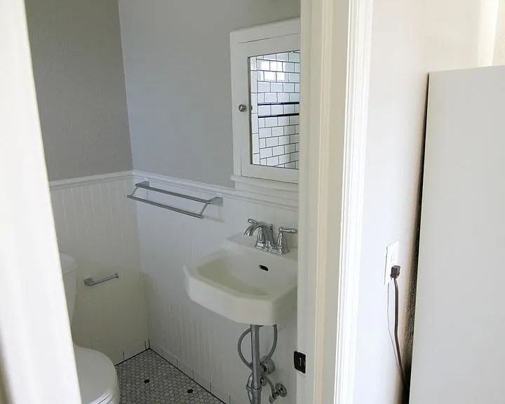 534 E Front St — Photo 31